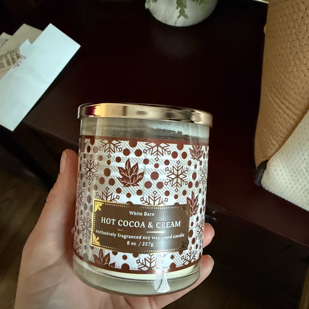 White Barn Hot Cocoa & Cream Scented Candle - 8oz New